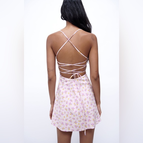 Zara floral dress - Picture 2 of 2